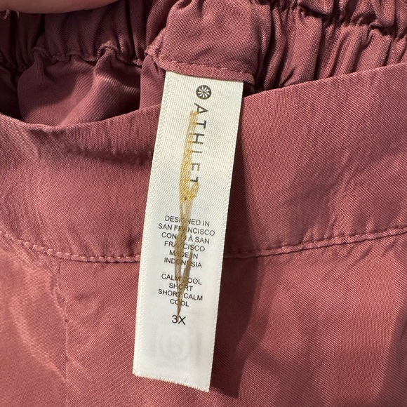 Athleta Calm Cool Short - Picture 4 of 4